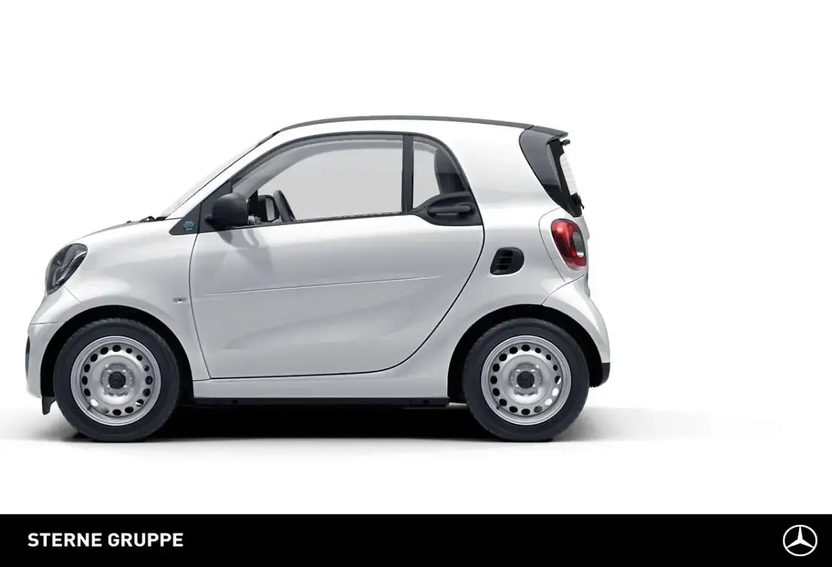 Gebraucht Smart ForTwo Electric Drive 60 kW (82 PS) 2022 Bodypanels in white Coupé