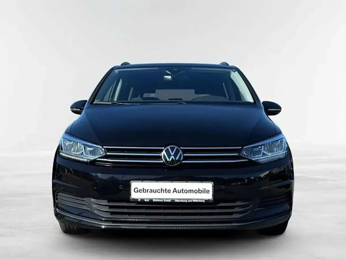 Gebraucht VW Touran Comfortline 122 PS (89 kW) 2023 Schwarz Van / Kleinbus