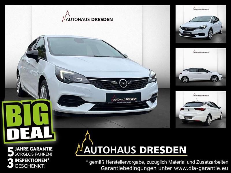 Schneeweiss Gebraucht 2021 Opel Astra Limousine | 13.990 € (Guter Preis) - Bild 1/4