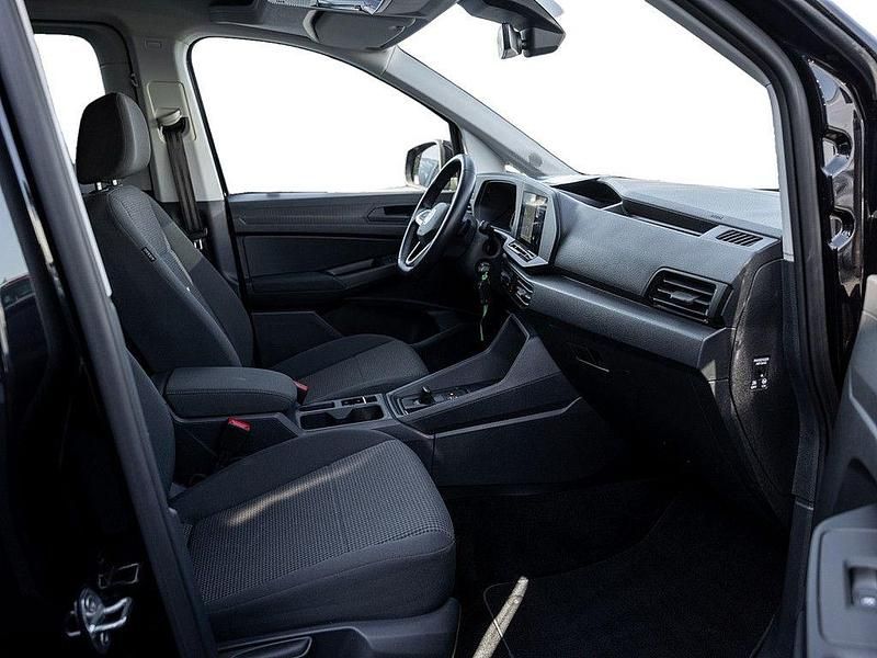 Gebraucht VW Caddy Basis 122 PS (89 kW) 2022 Schwarz Van / Kleinbus