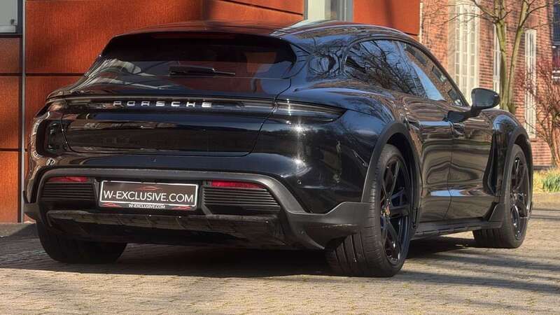 Schwarz Gebraucht 2023 Porsche Taycan Cross Turismo Limousine | 72.900 € (Guter Preis) - Bild 1/4