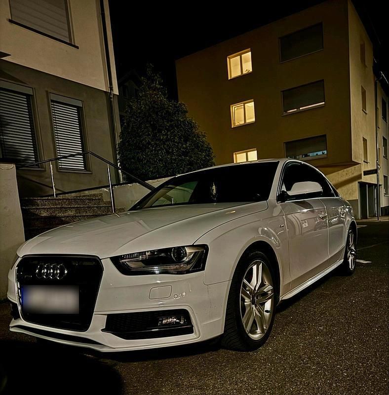 Weiß Gebraucht 2014 Audi A4 Comfort Limousine | 17.000 € (Fairer Preis) - Bild 1/4