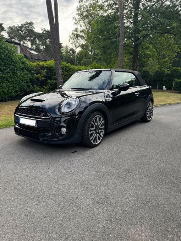 Schwarz Gebraucht 2019 Mini Cooper S Kleinwagen | 23.800 € (Teuer) - Bild 1/4