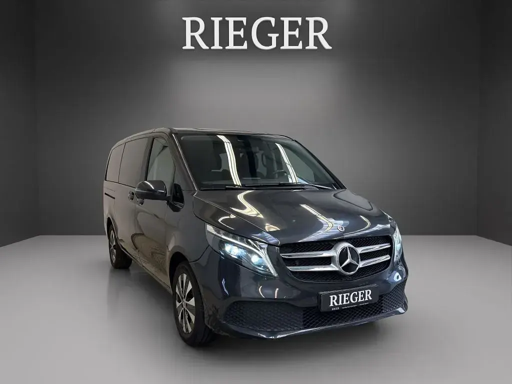 Gebraucht Mercedes V250 190 PS (139 kW) 2023 Grau Van / Kleinbus