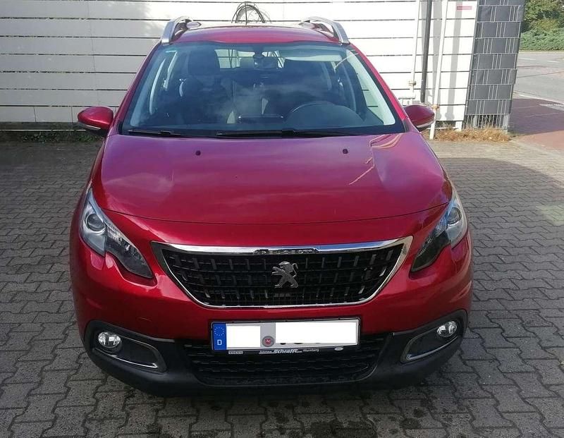 Rot Gebraucht 2017 Peugeot 2008 Access SUV | 4.500 € (Superpreis) - Bild 1/4