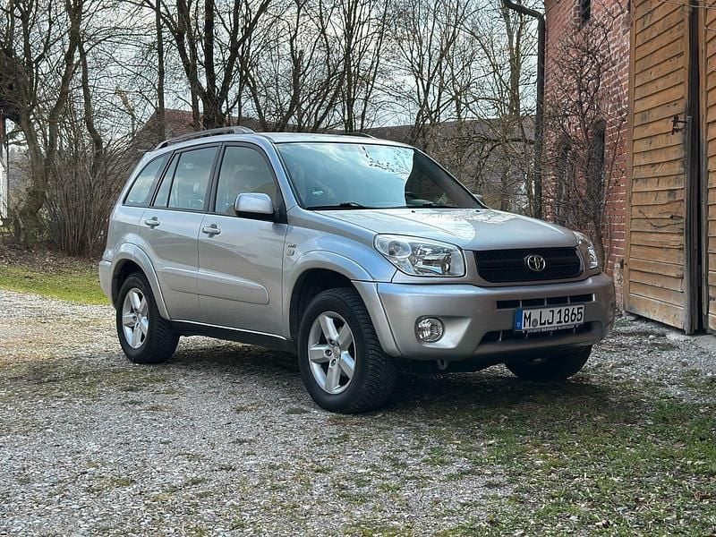 Gebraucht Toyota RAV4 150 PS (110 kW) 2004 Silber SUV