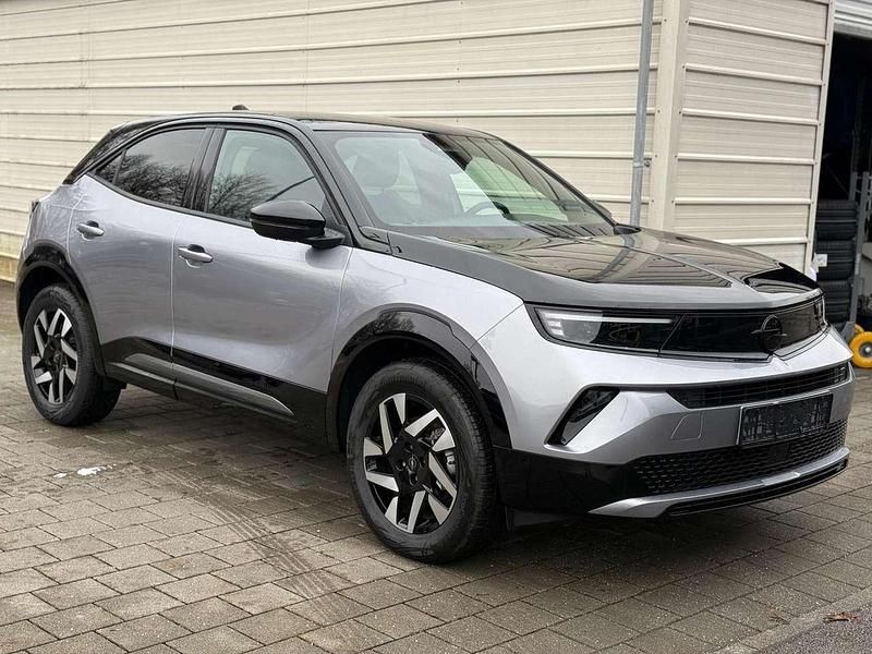 Neu Opel Mokka 145 PS (106 kW) 2025 Kontrast grau metallic ... SUV