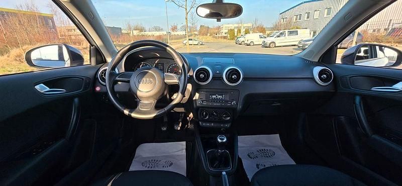 Gebraucht Audi A1 Sportback S-Line 86 PS (63 kW) 2015 Weiß Kleinwagen