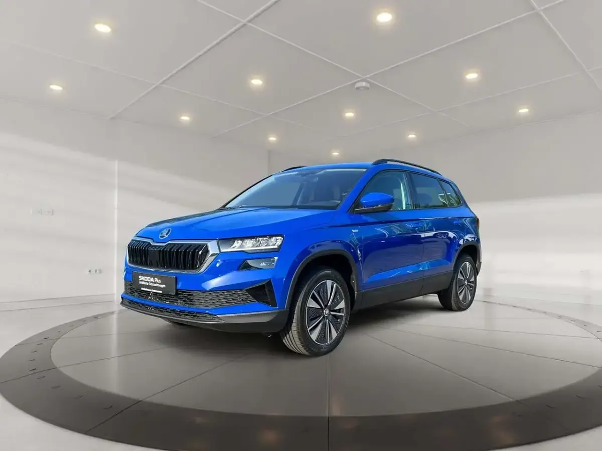 Gebraucht Skoda Karoq Tour 150 PS (110 kW) 2024 Blau SUV