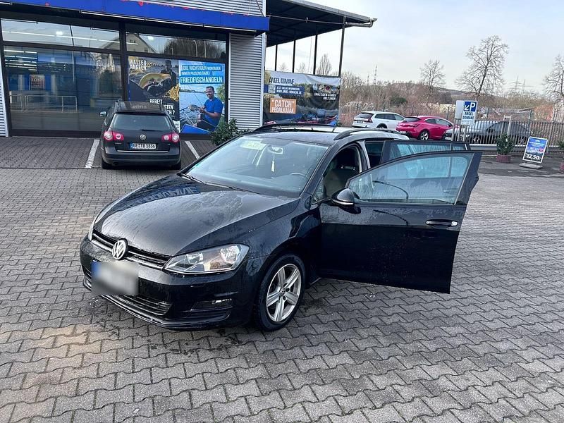 Schwarz Gebraucht 2016 VW Golf VII Kombi | 6.400 € - Bild 1/4