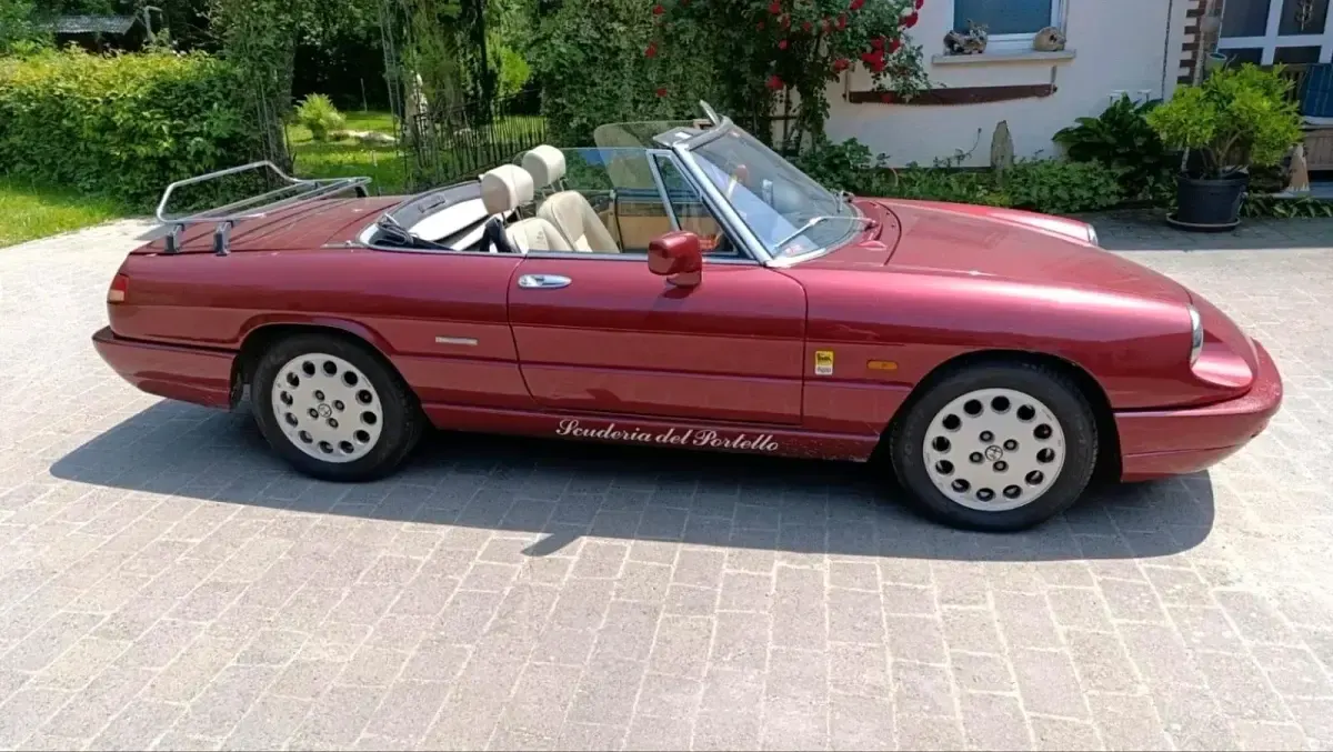 Gebraucht Alfa Romeo Spider 120 PS (88 kW) 1990 Rot Cabrio