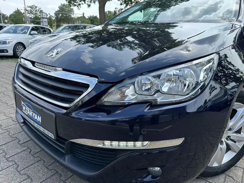 Gebraucht Peugeot 308 SW Active 131 PS (96 kW) 2017 Blau Kombi