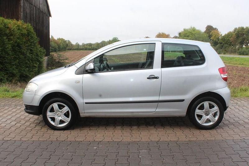 Gebraucht VW Fox 75 PS (55 kW) 2006 Silber Kleinwagen