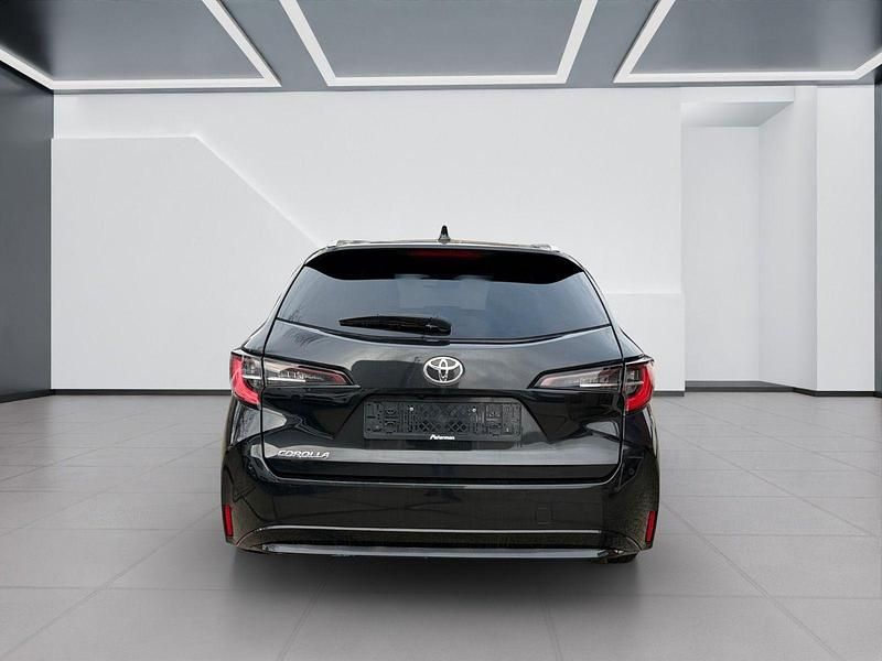 Gebraucht Toyota Corolla Team 116 PS (85 kW) 2022 Schwarz Kombi