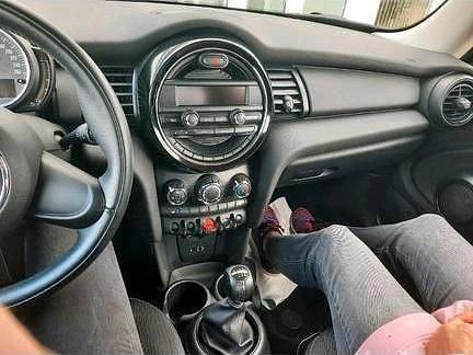 Second-hand Mini ONE 75 CP (55 kW) 2018 Negru Hatchback