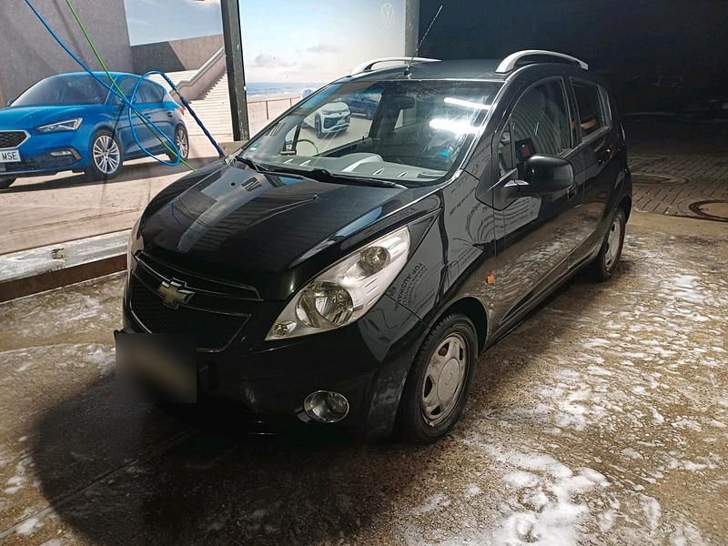 Gebraucht Chevrolet Spark 82 PS (60 kW) 2010 Schwarz Kleinwagen