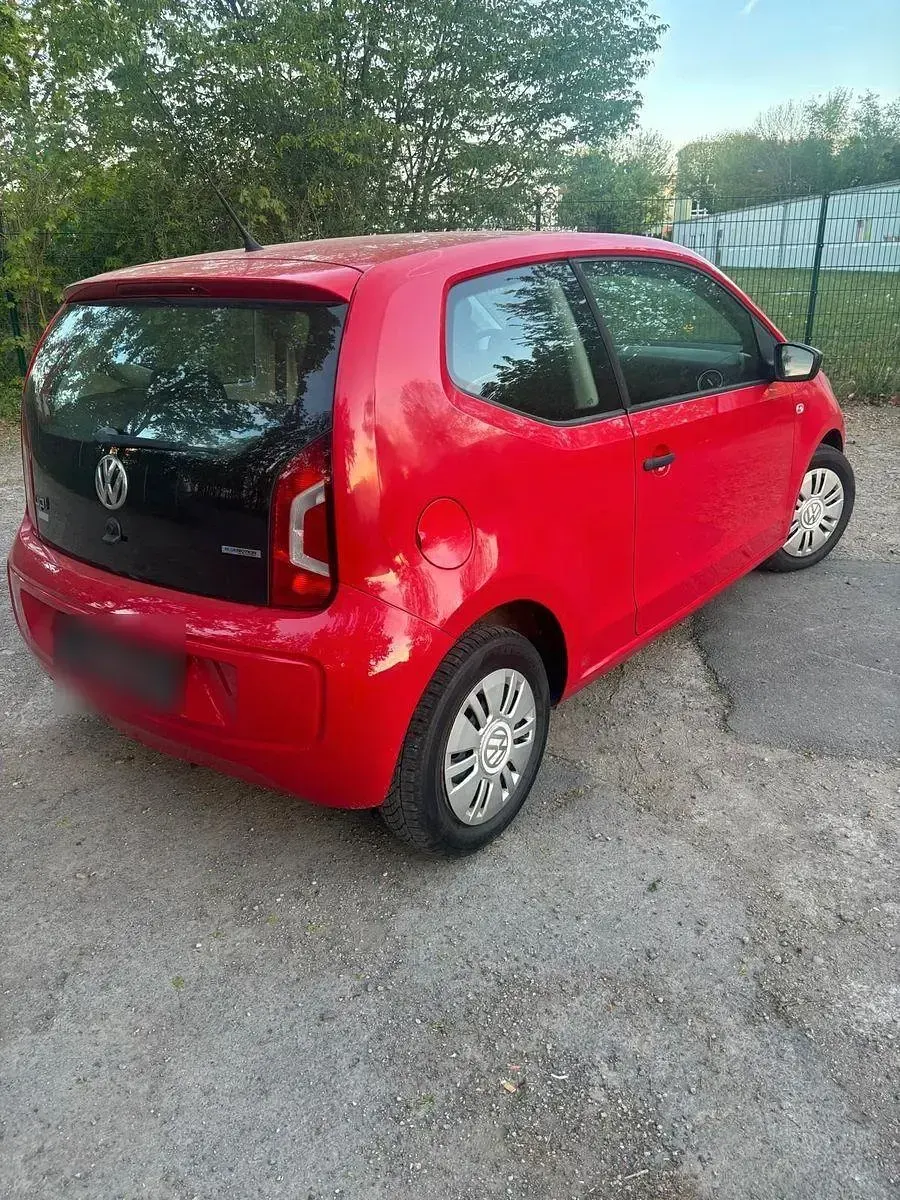 Używany VW up! 75 KM (55 kW) 2012 Czerwony Hatchback