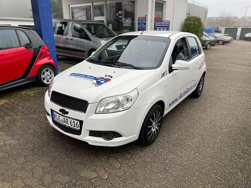Gebraucht Chevrolet Aveo 84 PS (61 kW) 2009 Galaxy white (solid) Kleinwagen