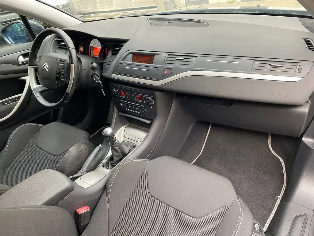 Gebraucht Citroën C5 Comfort 140 PS (102 kW) 2009 Blau Limousine