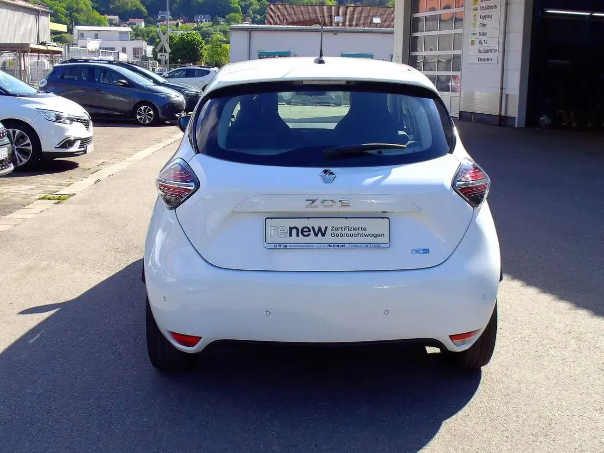 Gebraucht Renault Zoe Experience 80 kW (110 PS) 2022 Gletscherweiss Kleinwagen