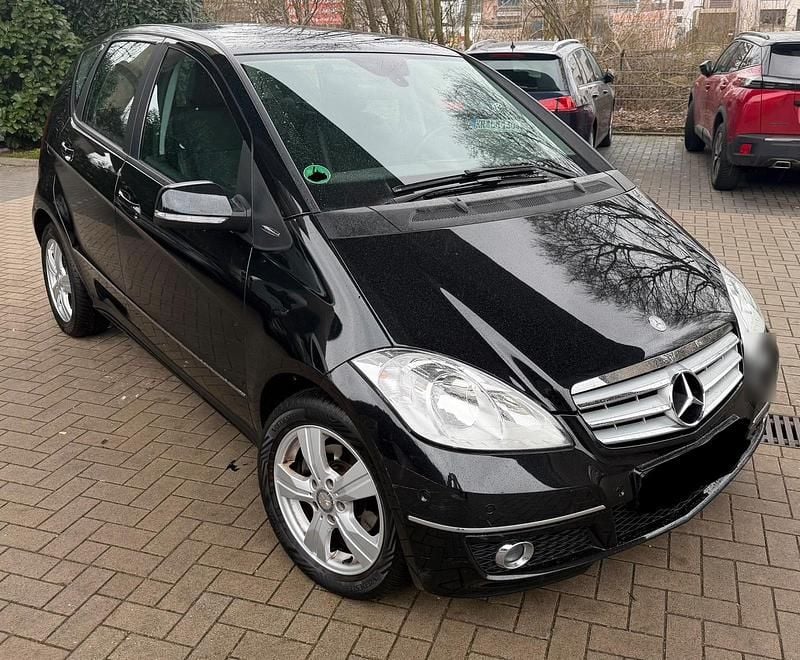 Gebraucht Mercedes A160 Avantgarde 95 PS (69 kW) 2011 Schwarz Limousine