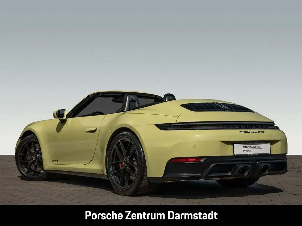 Gebraucht Porsche 992 541 PS (397 kW) 2025 Gelb Cabrio