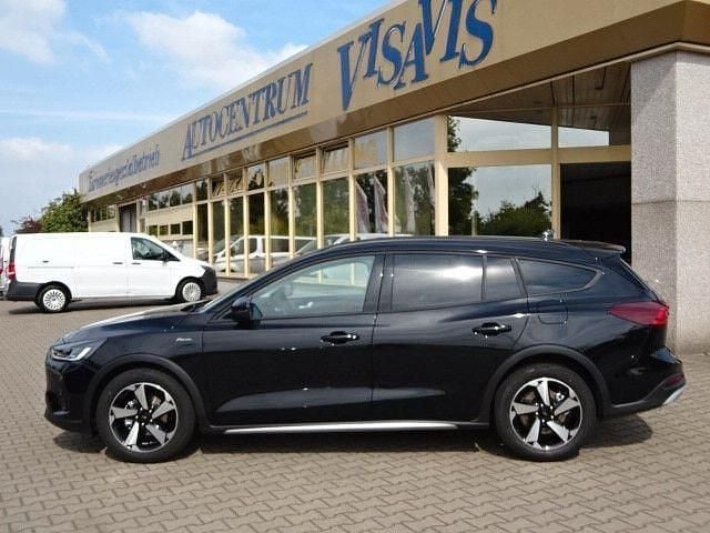 Neu Ford Focus Active X 116 PS (85 kW) 2025 Schwarz Limousine