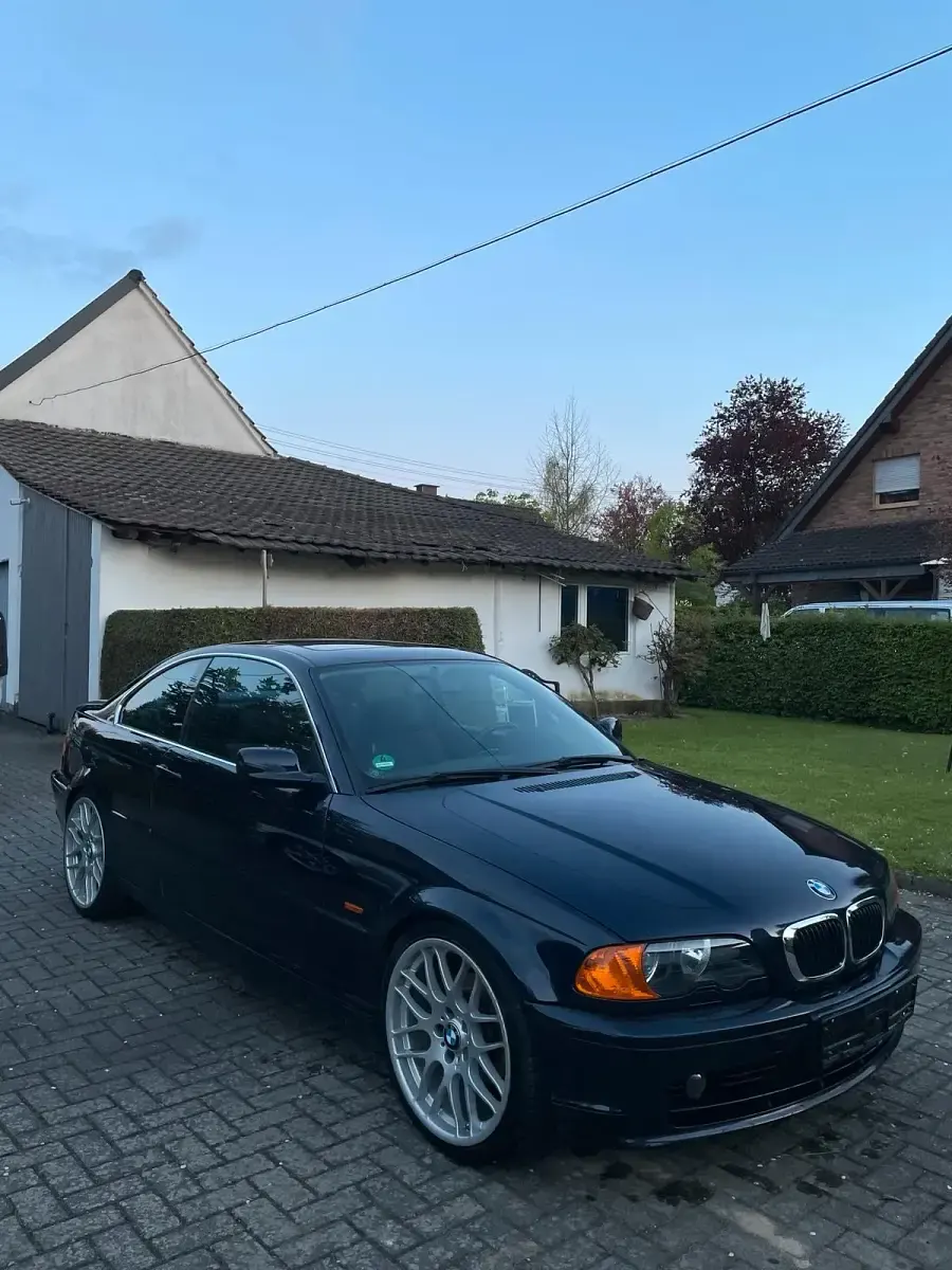 Gebraucht BMW 325 192 PS (141 kW) 2000 Blau Coupé