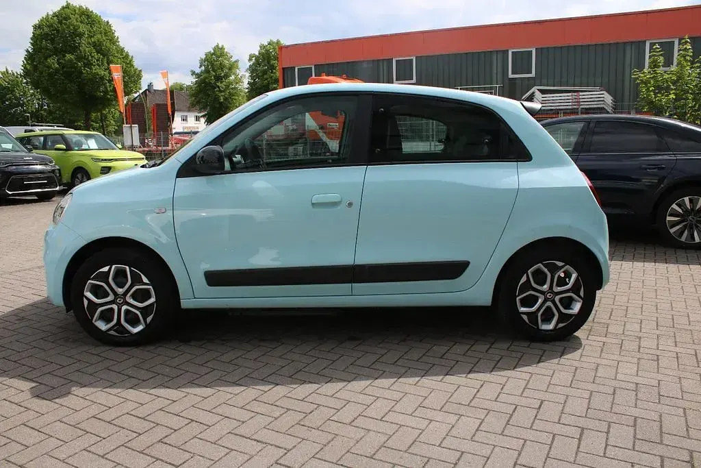 Używany Renault Twingo Equilibre 60 kW (82 KM) 2022 Niebieski Hatchback
