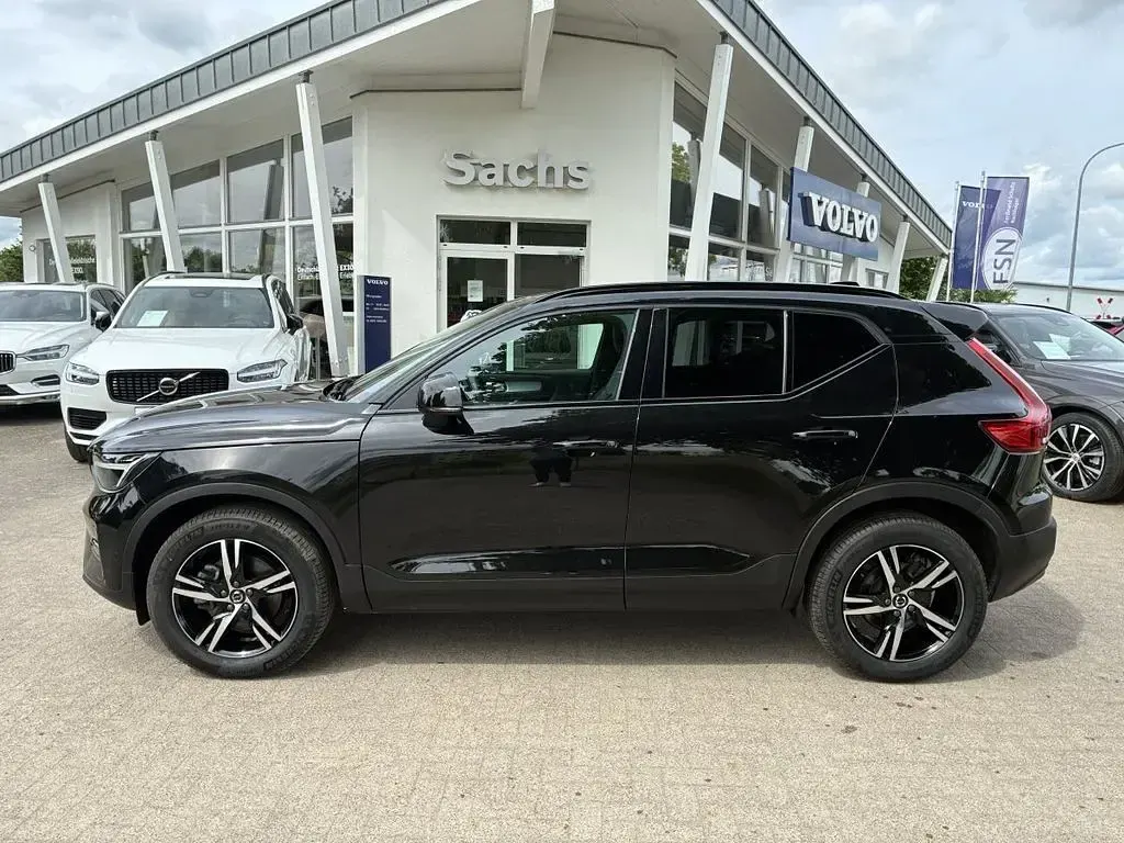 Gebraucht Volvo XC40 Plus 163 PS (119 kW) 2025 Schwarz SUV