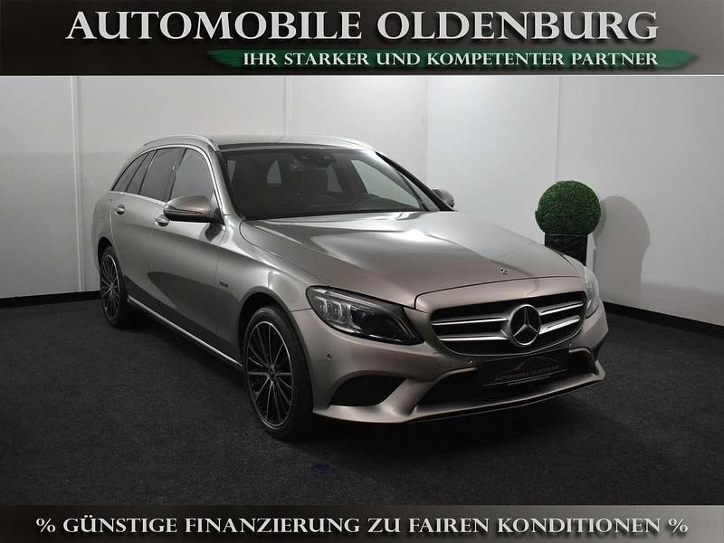 Gebraucht Mercedes C300e Avantgarde 306 PS (225 kW) 2021 Silber Kombi