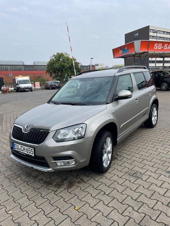 Beige Gebraucht 2017 Skoda Yeti Drive SUV | 14.900 € (Fairer Preis) - Bild 1/4