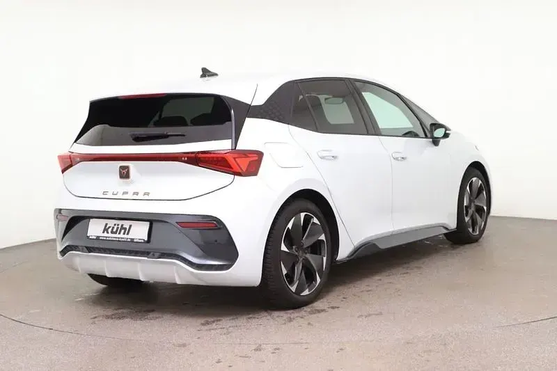 Second-hand Cupra Born 169 kW (231 CP) 2025 Alb Hatchback