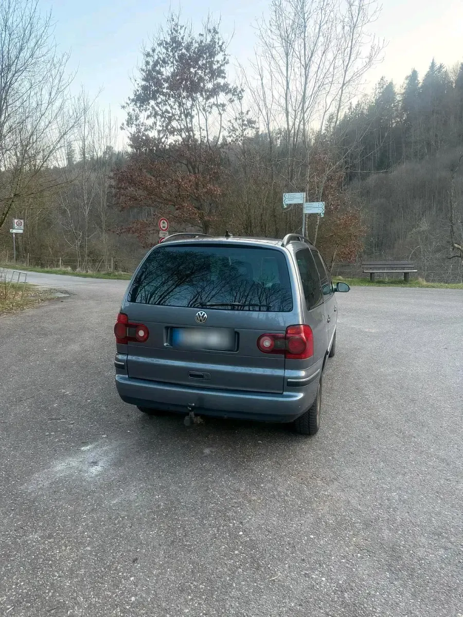 Usata VW Sharan 140 CV (102 kW) 2010 Verde Monovolume