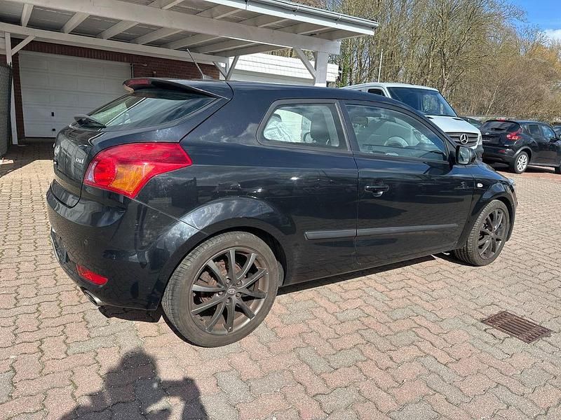 Gebraucht Kia ProCeed 116 PS (85 kW) 2012 Schwarz Kleinwagen