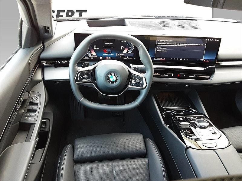 Gebraucht BMW 520 Comfort Edition 197 PS (144 kW) 2024 Grau Limousine