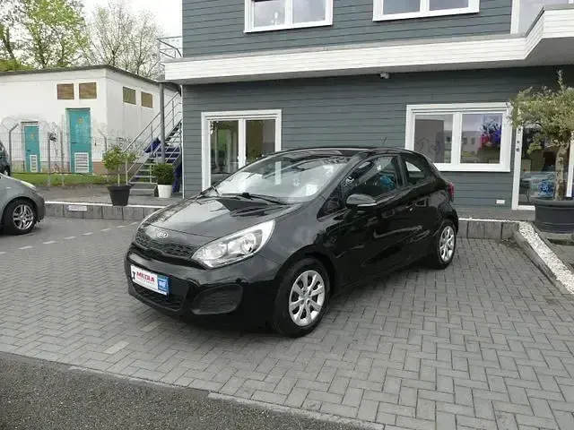 Brugt Kia Rio Edition 7 86 HK (63 kW) 2012 Sort Hatchback