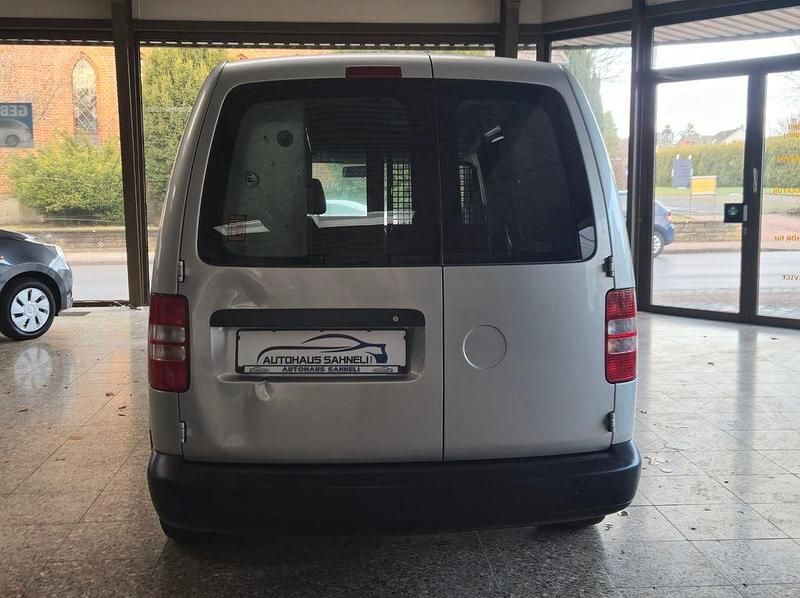 Gebraucht VW Caddy Maxi 102 PS (75 kW) 2015 Silber Van / Kleinbus