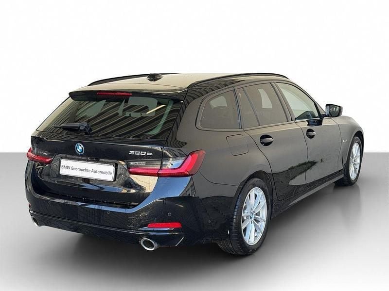 Gebraucht BMW 320e 163 PS (119 kW) 2022 Schwarz Kombi