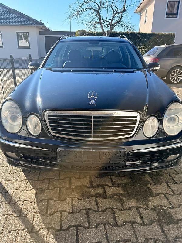 Gebraucht Mercedes E270 224 PS (164 kW) 2005 Schwarz Kombi