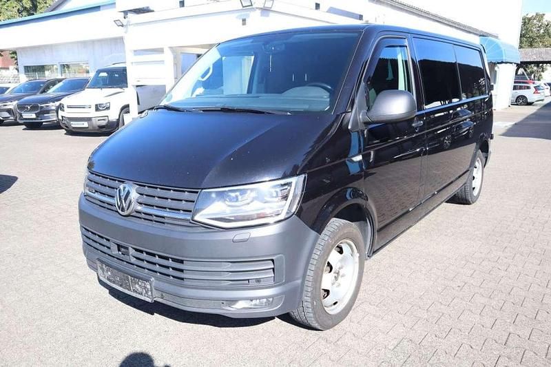 Deep black pearlescent Gebraucht 2019 VW T6.1 Van | 19.970 € - Bild 1/3