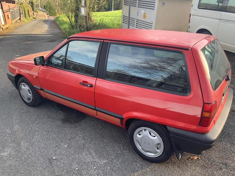 Rot Gebraucht 1993 VW Polo Kleinwagen | 2.960 € - Bild 1/4