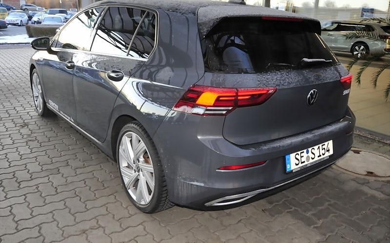Gebraucht VW Golf VIII Style 190 PS (139 kW) 2023 Delfingrau Limousine