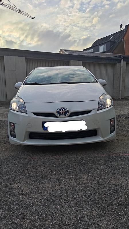 Weiß Gebraucht 2009 Toyota Prius Kleinwagen | 7.000 € (Fairer Preis) - Bild 1/4