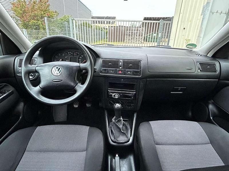 Gebraucht VW Golf IV 75 PS (55 kW) 2002 Limousine