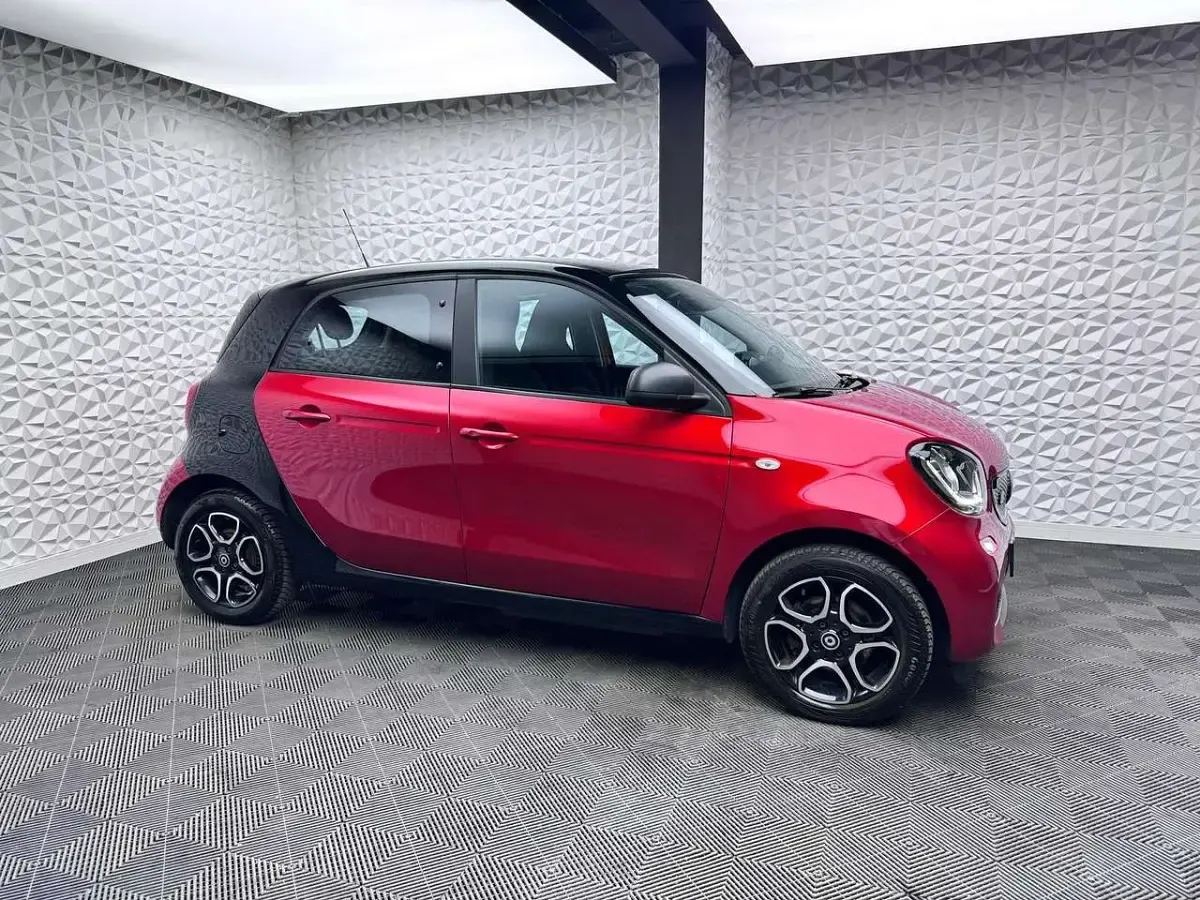 Gebraucht Smart ForFour Electric Drive Passion 60 kW (82 PS) 2019 Rot Kleinwagen