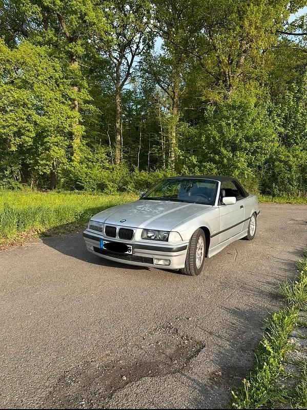 Gebraucht BMW 318 Cabriolet 116 PS (85 kW) 2000 Silber Cabrio