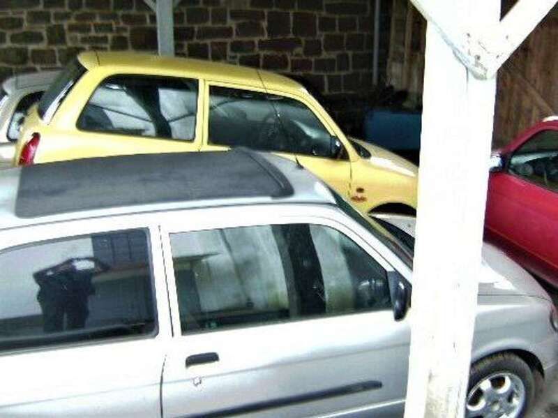 Gelb Gebraucht 2000 Daihatsu Cuore Kleinwagen | 750 € (Fairer Preis) - Bild 1/1