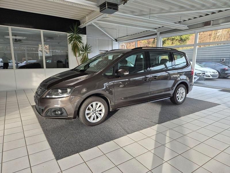 Braun Gebraucht 2020 Seat Alhambra Style Van / Kleinbus | 25.290 € (Fairer Preis) - Bild 1/4