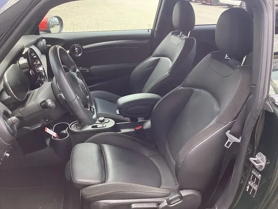 Gebraucht Mini John Cooper Works 231 PS (169 kW) 2023 Grün Kleinwagen
